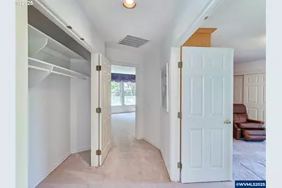 1055 Tukwila Dr, Woodburn, OR 97071 - Photo 11