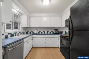 664 Thompson Ave NE, Salem, OR 97301 - Photo 5