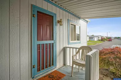 5525 43rd Wy NE, Salem, OR 97305 - Photo 7