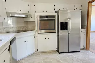 555 West Hills Way NW, Salem, OR 97304 - Photo 7