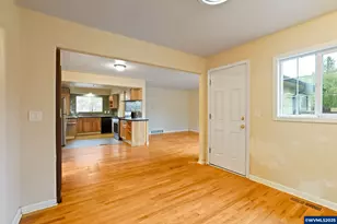 2310 Mountain View Dr, Salem, OR 97302 - Photo 21