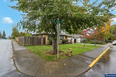 2310 Mountain View Dr, Salem, OR 97302 - Photo 3