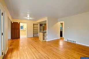 2310 Mountain View Dr, Salem, OR 97302 - Photo 11