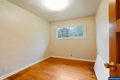 2310 Mountain View Dr, Salem, OR 97302 - Photo 29