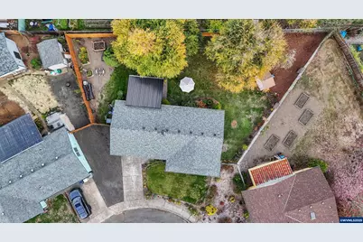 246 NW Lalack Pl, Dallas, OR 97338 - Photo 25