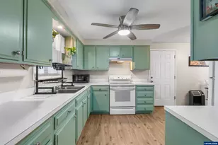 246 NW Lalack Pl, Dallas, OR 97338 - Photo 11