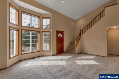 2677 Fort Rock Ct SE, Salem, OR 97306 - Photo 9