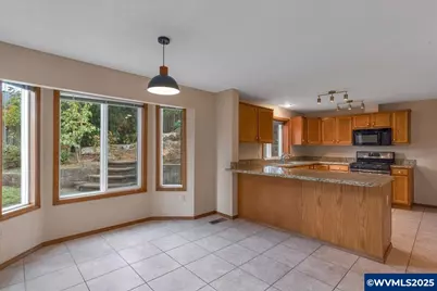 2677 Fort Rock Ct SE, Salem, OR 97306 - Photo 13