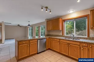 2677 Fort Rock Ct SE, Salem, OR 97306 - Photo 17