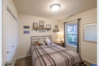 1633 SE Osoberry St, Dallas, OR 97338 - Photo 29