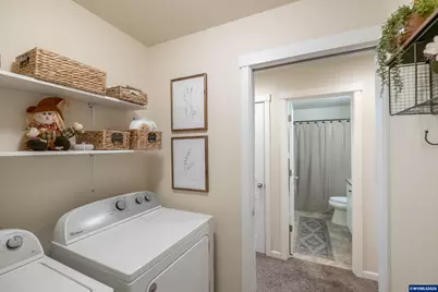 1633 SE Osoberry St, Dallas, OR 97338 - Photo 39