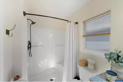 1633 SE Osoberry St, Dallas, OR 97338 - Photo 27