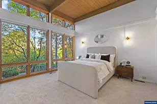 925 Holiday Ct S, Salem, OR 97302 - Photo 31