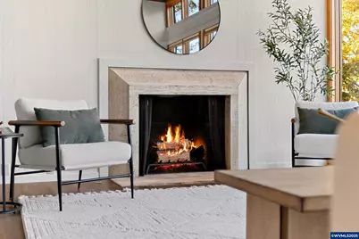 925 Holiday Ct S, Salem, OR 97302 - Photo 13