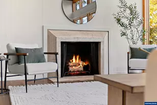 925 Holiday Ct S, Salem, OR 97302 - Photo 13