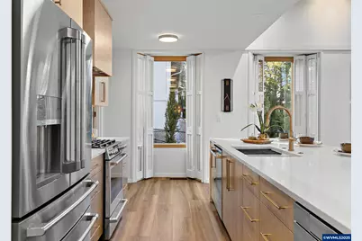 925 Holiday Ct S, Salem, OR 97302 - Photo 25