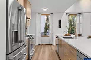 925 Holiday Ct S, Salem, OR 97302 - Photo 25