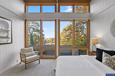 925 Holiday Ct S, Salem, OR 97302 - Photo 39