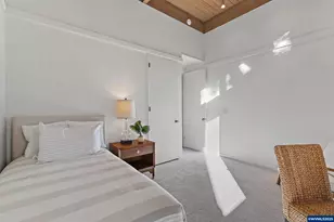 925 Holiday Ct S, Salem, OR 97302 - Photo 37