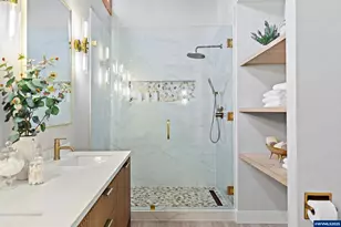 925 Holiday Ct S, Salem, OR 97302 - Photo 35