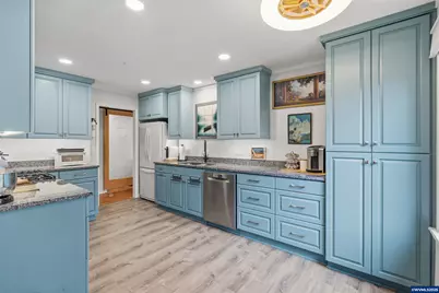 585 Madrona Av S, Salem, OR 97302 - Photo 3