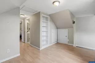 585 Madrona Ave S, Salem, OR 97302 - Photo 23