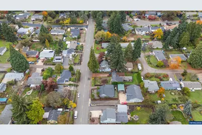 585 Madrona Av S, Salem, OR 97302 - Photo 43