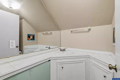 585 Madrona Av S, Salem, OR 97302 - Photo 23