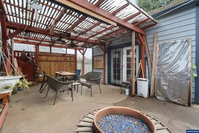 585 Madrona Av S, Salem, OR 97302 - Photo 27