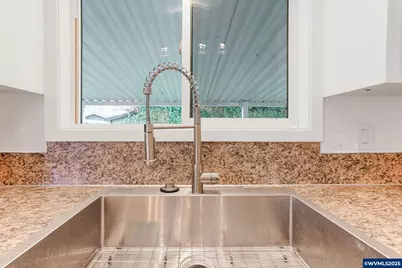 5549 Kalmia Dr NE, Keizer, OR 97303 - Photo 17