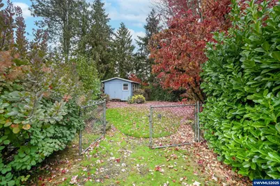 3814 SE Pine St, Albany, OR 97322 - Photo 31
