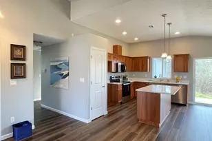 1230 Hop St SW, Albany, OR 97321 - Photo 3