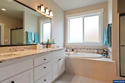 1242 Goldcrest Av NW, Salem, OR 97304 - Photo 25