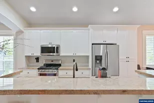 1242 Goldcrest Ave NW, Salem, OR 97304 - Photo 15