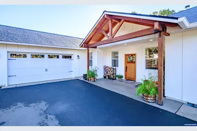 41222 Highway 228, Sweet Home, OR 97386 - Photo 1