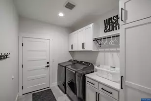 41222 Hwy 228, Sweet Home, OR 97386 - Photo 25