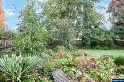 4033 NE Morning St, Corvallis, OR 97330 - Photo 31