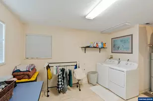 704 Cliff Ct, Silverton, OR 97381 - Photo 15