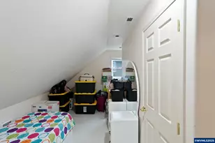 704 Cliff Ct, Silverton, OR 97381 - Photo 27