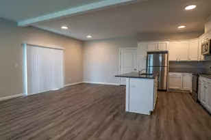 52 &amp 54 Sand Ridge Ct, Lebanon, OR 97355 - Photo 5