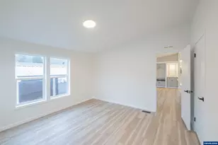 1307 S Water St, Silverton, OR 97381 - Photo 21