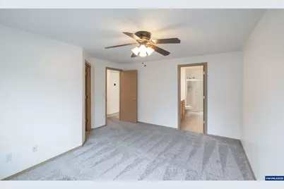 1011 Camry Ct NE, Salem, OR 97302 - Photo 19