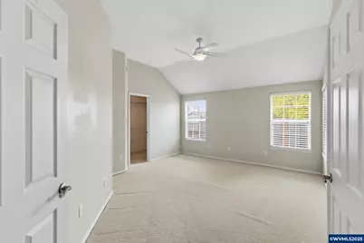 13002 Sierra Vista Dr, Lake Oswego, OR 97035 - Photo 25