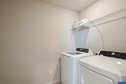 2702 Gunderson Av, Woodburn, OR 97071 - Photo 25