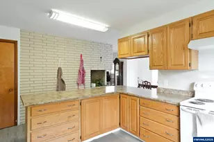 8975 Pacific Hwy, Monmouth, OR 97361 - Photo 5