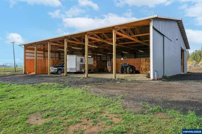 8975 Pacific Hwy, Monmouth, OR 97361 - Photo 29