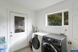 8975 Pacific Hwy, Monmouth, OR 97361 - Photo 23