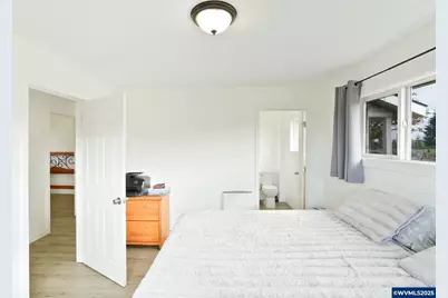 8975 Pacific Hwy, Monmouth, OR 97361 - Photo 21