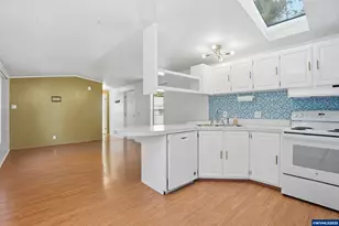 277 Edwards Rd S, Monmouth, OR 97361 - Photo 13