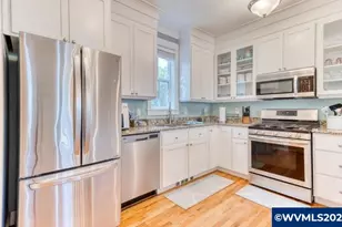 2685 SW Beach Ave, Lincoln City, OR 97367 - Photo 9